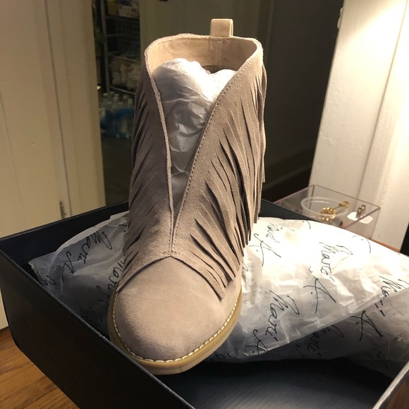 New fringe booties - Picture 2 of 4